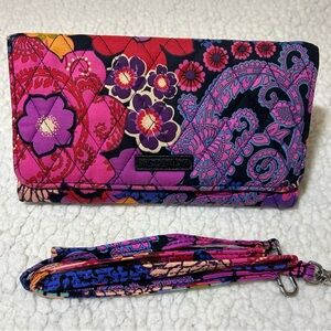 Vera Bradley Floral Fiesta Wallet Detachable Strap-Used Like New